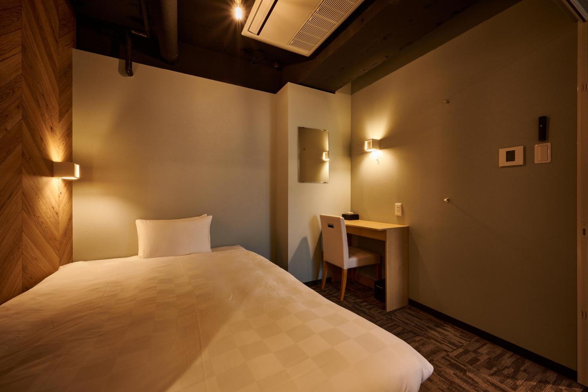 Capsule Hotel Continue Nijojokita 교토 외부 사진